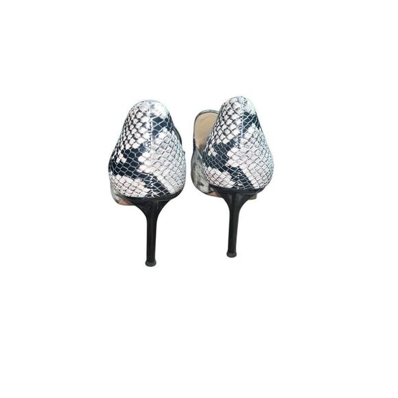 Gianni Bini Chic Black and Cream Snakeskin Print Heels  Pointed Toe and Stiletto - Picture 5 of 6